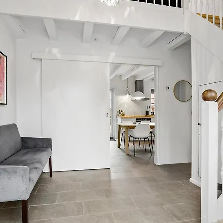 Vakantiehuis 3 Bedroom Awesome In
